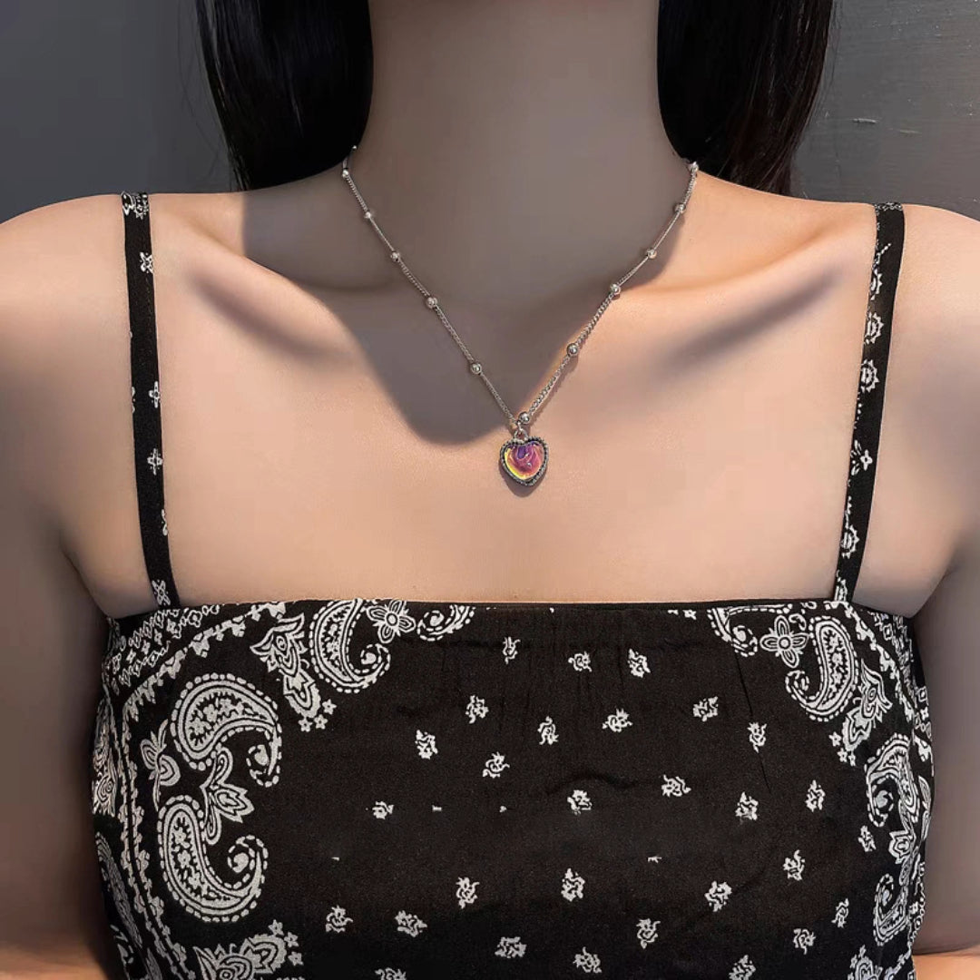 Collar Corazón Sentimientos: Tus Emociones en un Destello ❤️